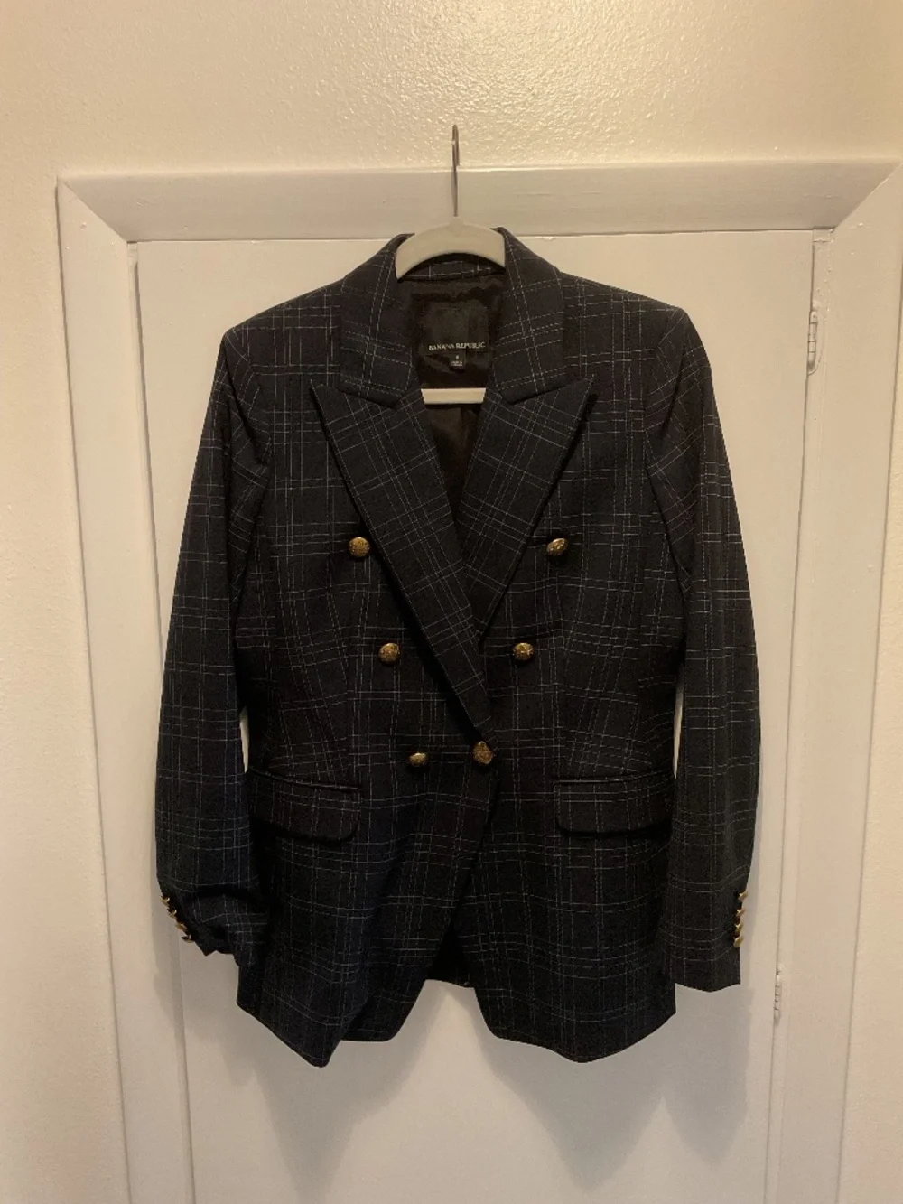 Banana Republic Fitted Blazer, Size 6, Navy Plaid Pattern